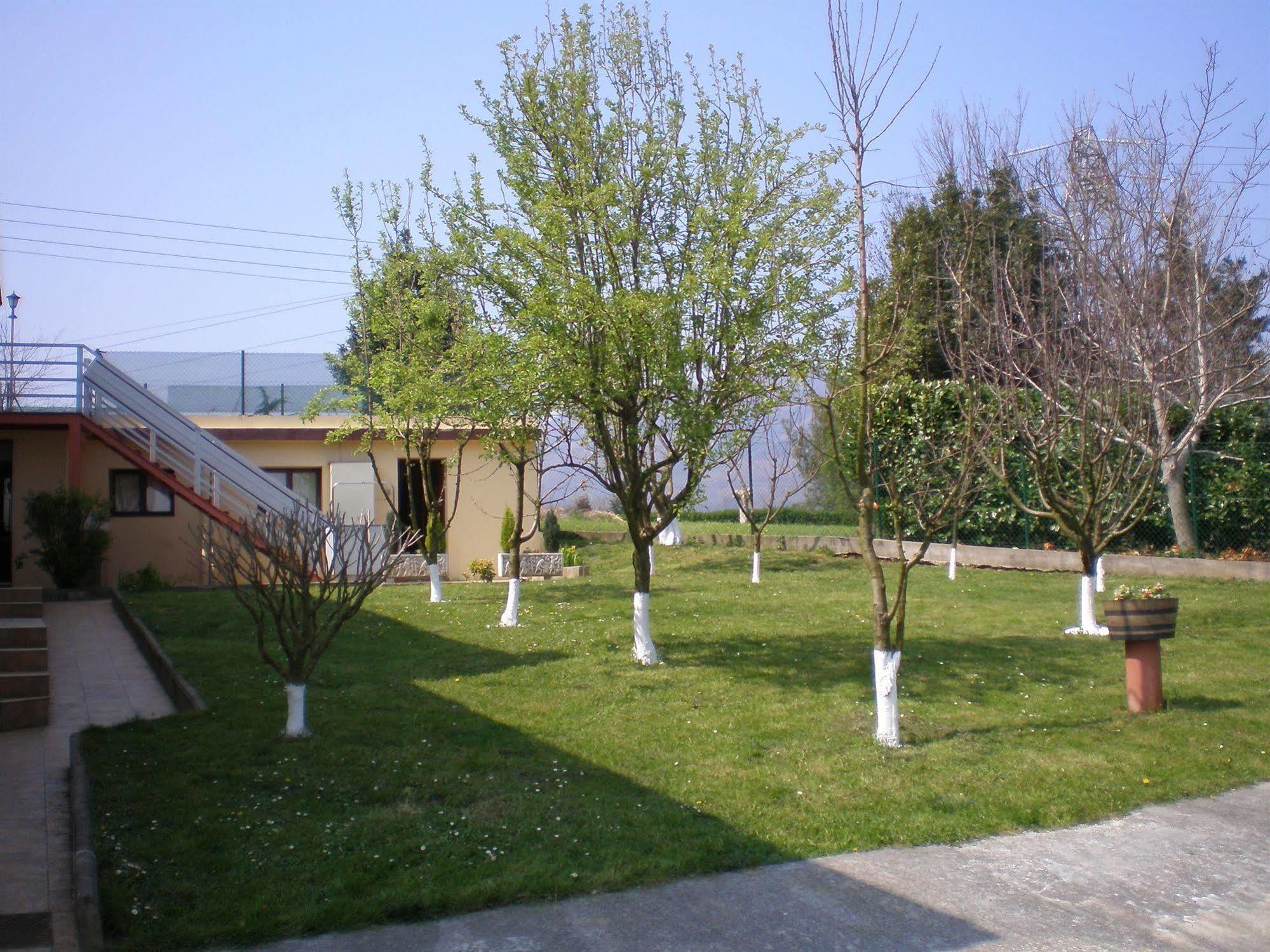 Pension Gure Ametsa Irun Exterior photo